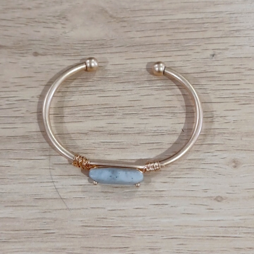 Women's bracelet